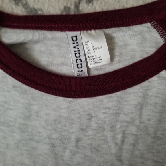 H&M Divided Baseball Tee Bundle of 2 Sz L - Picture 12 of 12